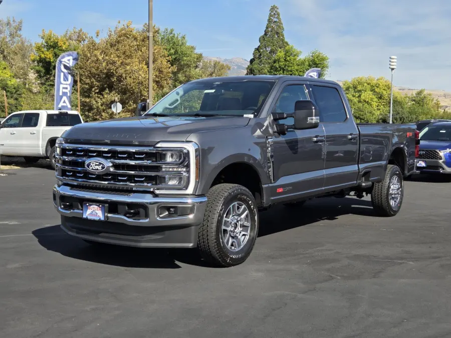 2027 Ford Super Duty F-350 SRW in Carbonized Gray Metallic