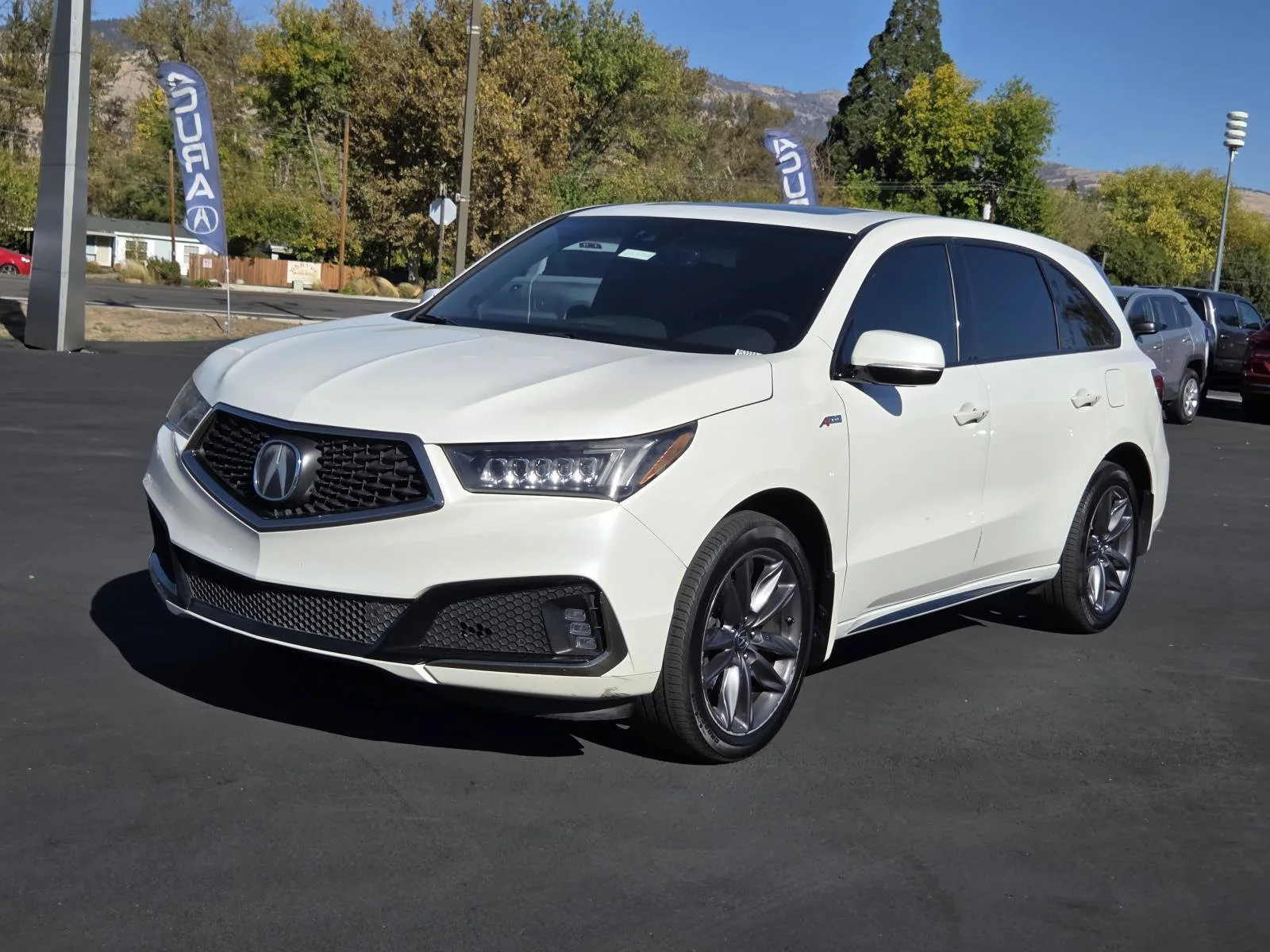 2019 Acura MDX w/Technology/A-Spec Pkg in White