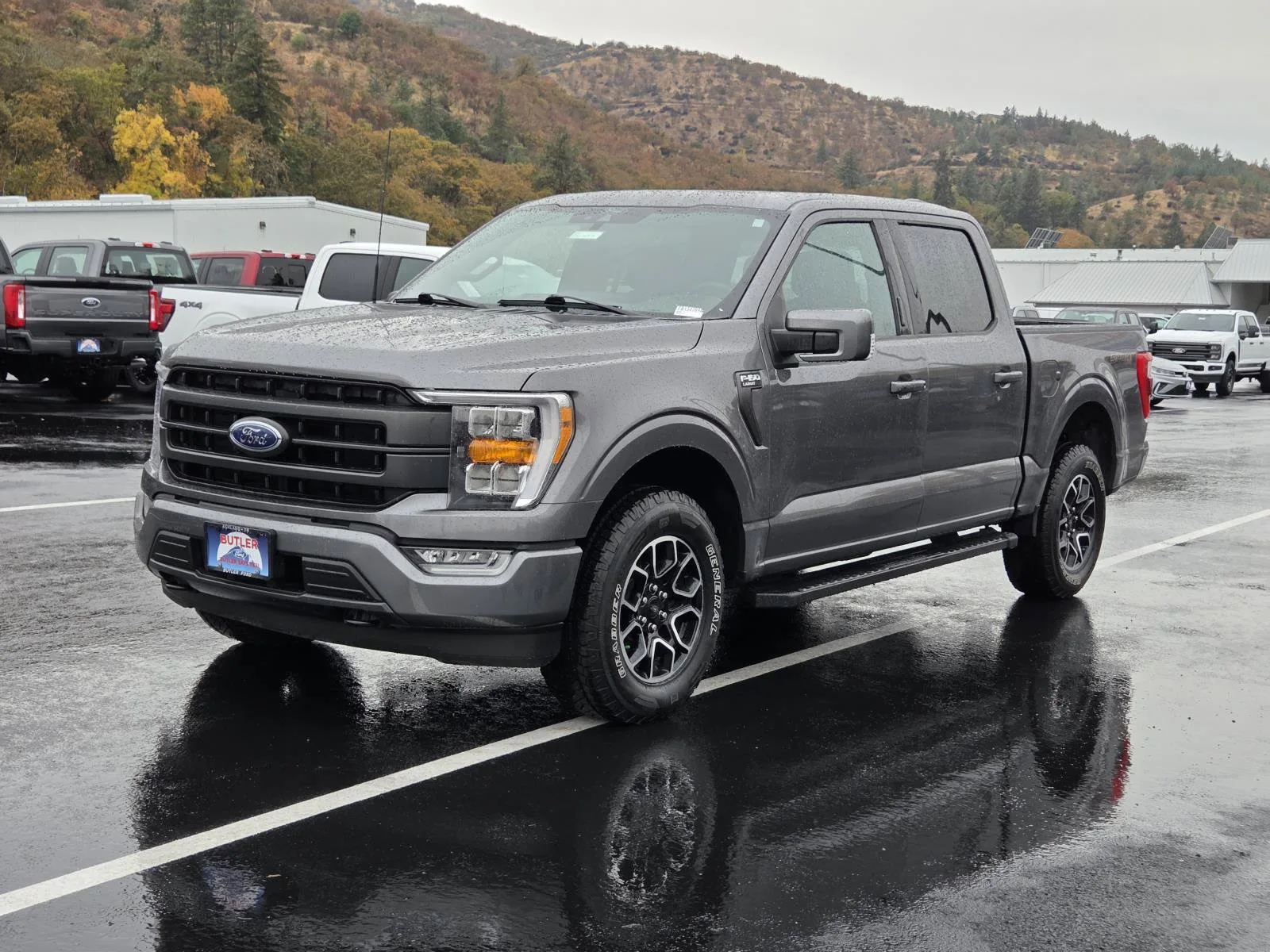 2022 Ford F-150 LARIAT in Gray Metallic