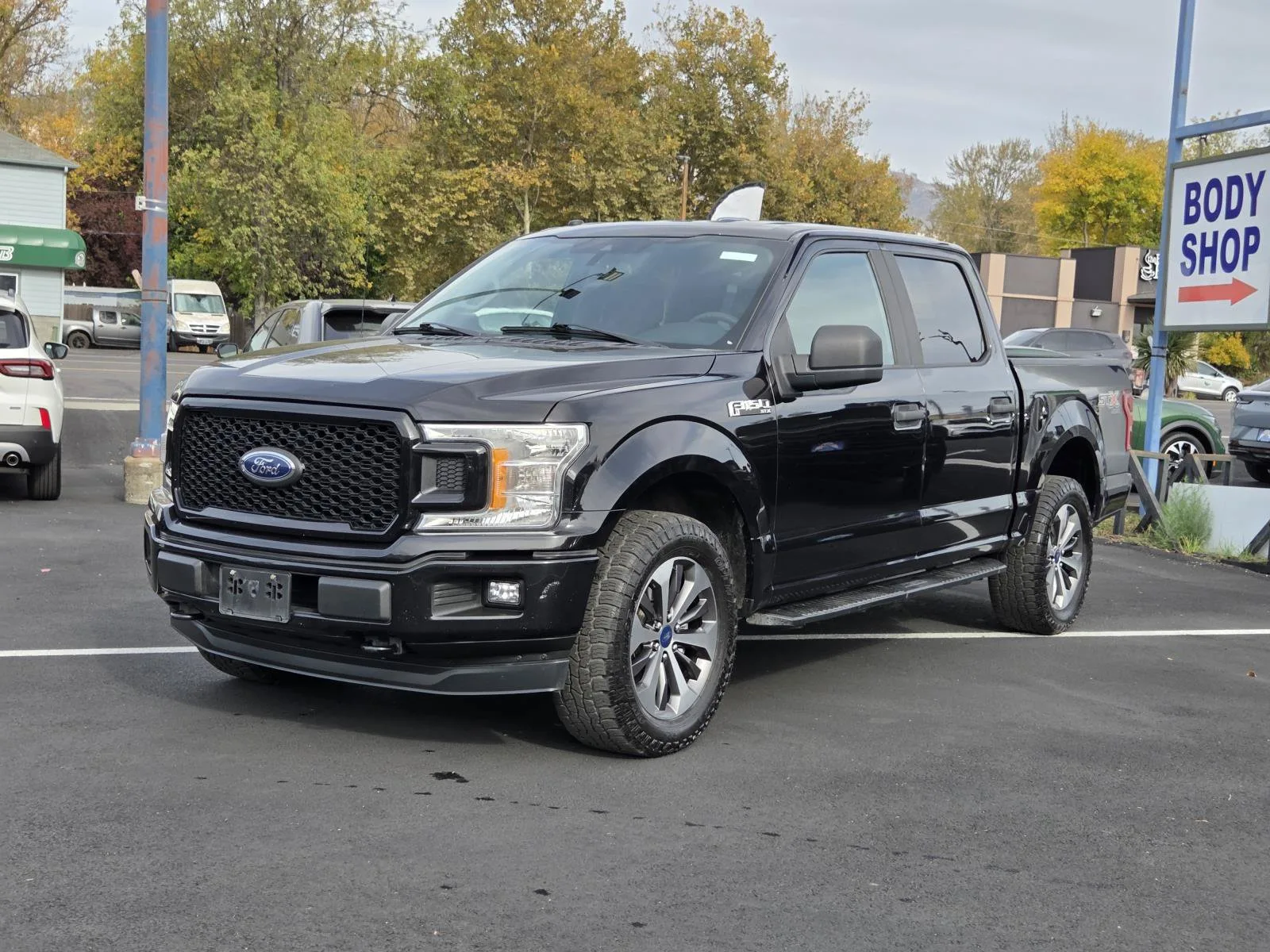 2019 Ford F-150 XL in Black Metallic